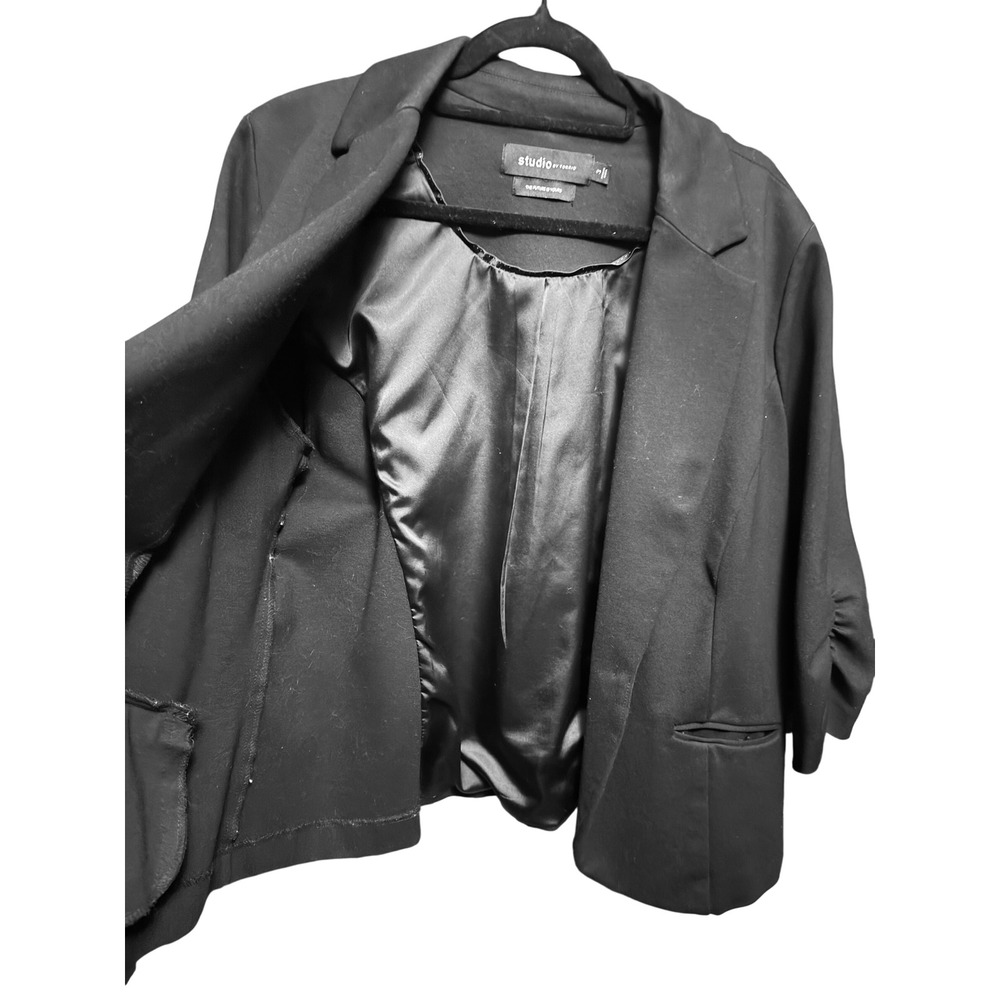 Studio by Torrid Womens Black Ruched 3/4 Sleeve Open Front Blazer Size 22/24 - Picture 2 of 7